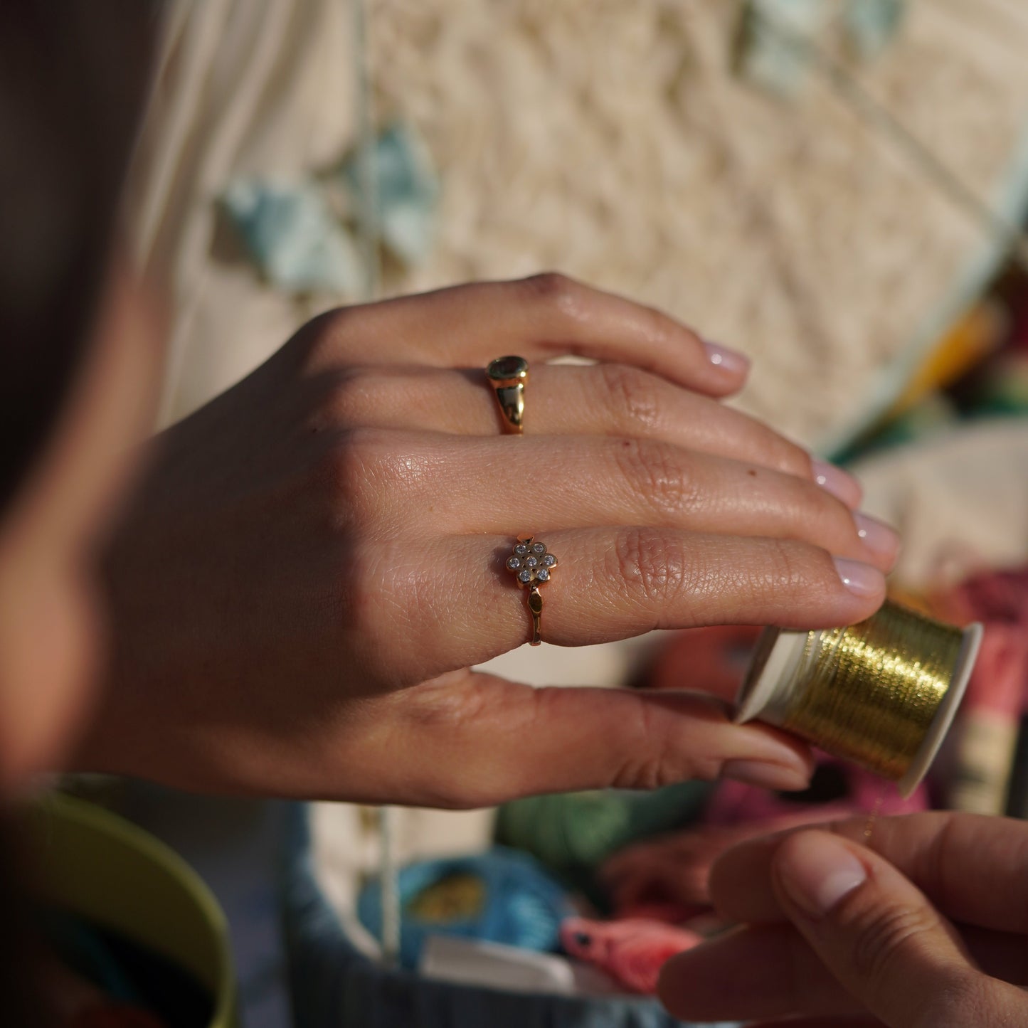 Anillo Carmiña, fabricado de forma artesanal por LA MUSA JOYAS.