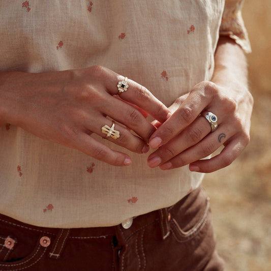 Anillo Jimena, fabricado artesanalmente con materiales éticos.