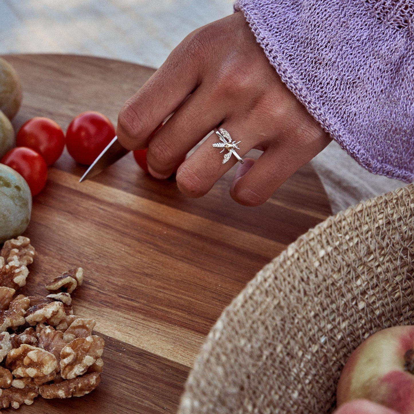 Anillo Bee